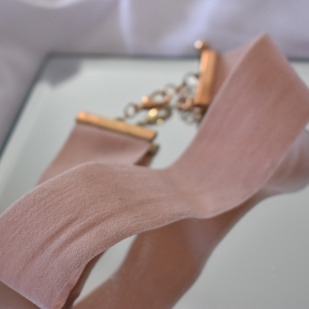 Pink band choker